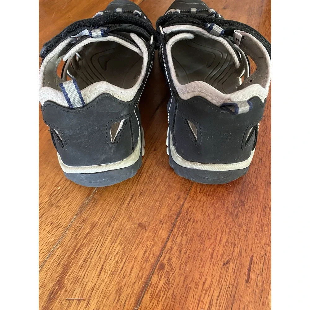 HOBIBEAR Unisex Sport Water Sandals Closed-Toe Outdoor (Big Kid) US Size 5Y
